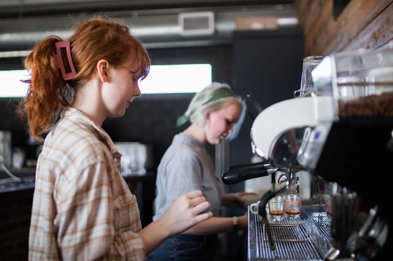 Ujudity: Latte Art Mastery - Design Your Perfect Coffee Canvas